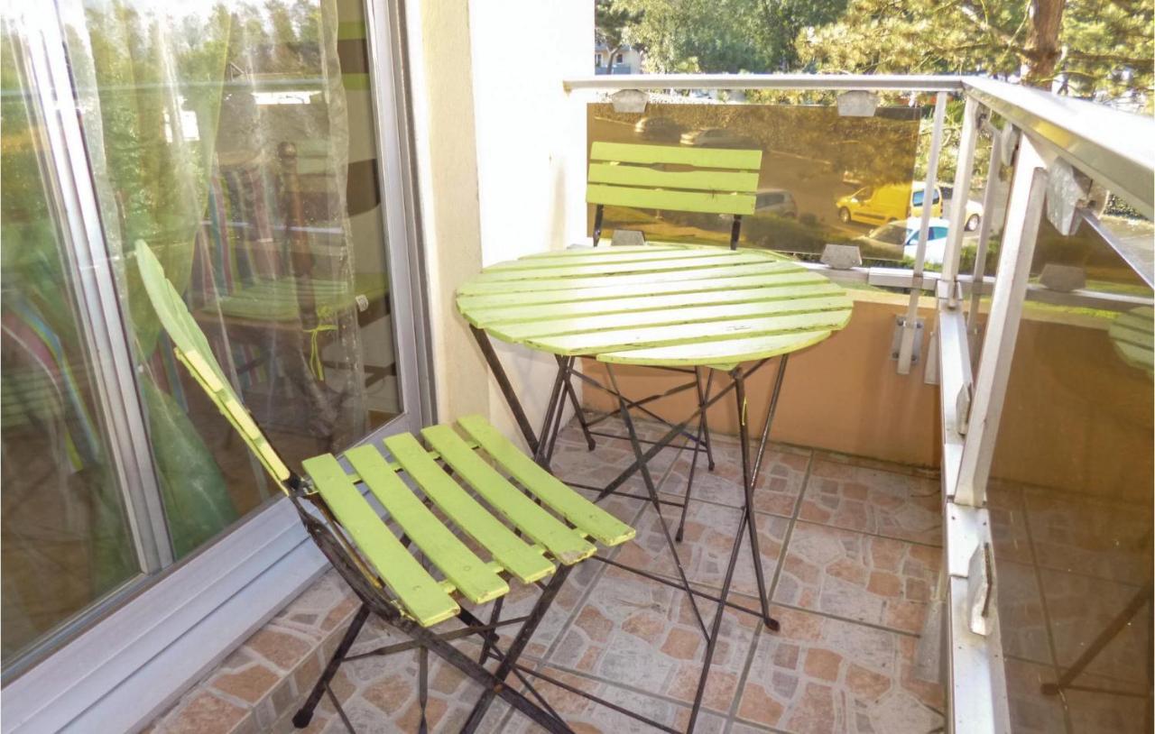 1 Bedroom Nice Apartment In Grandcamp Maisy Εξωτερικό φωτογραφία