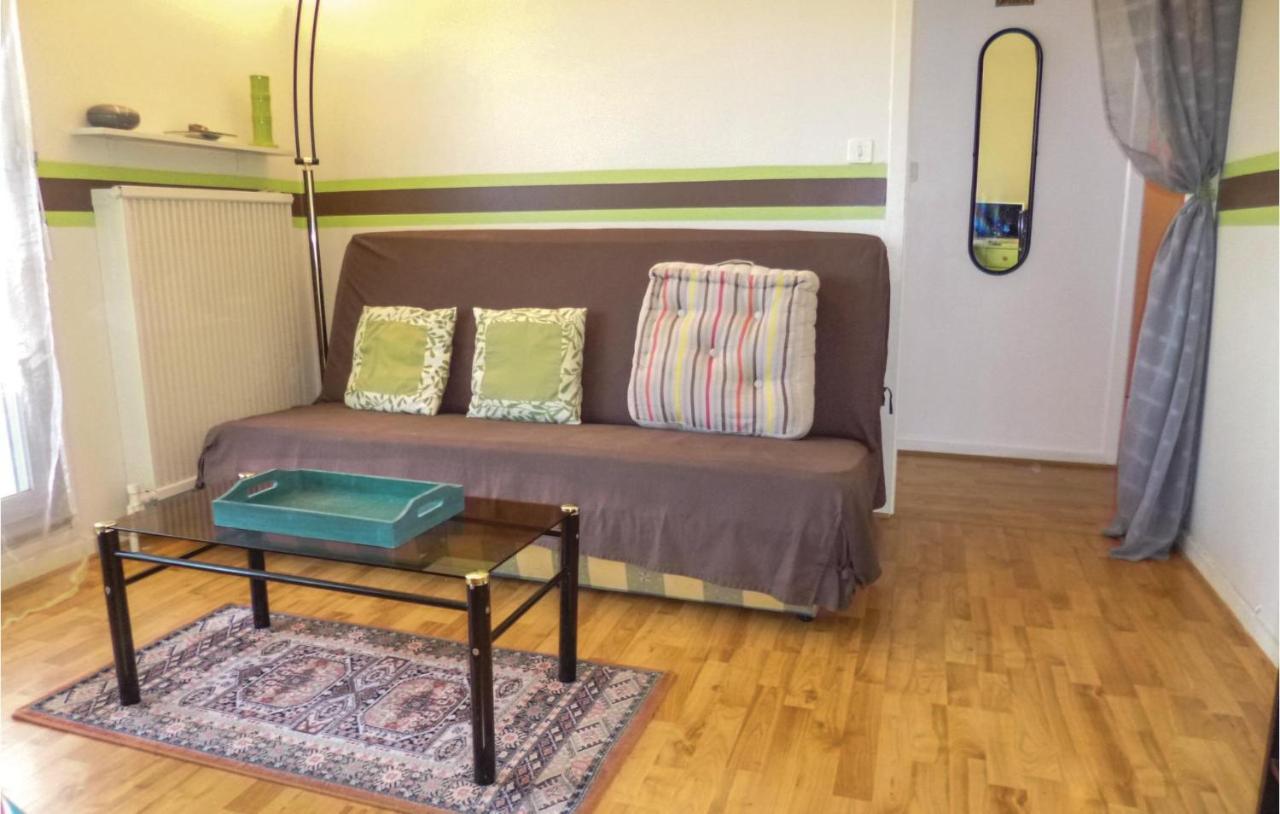 1 Bedroom Nice Apartment In Grandcamp Maisy Εξωτερικό φωτογραφία