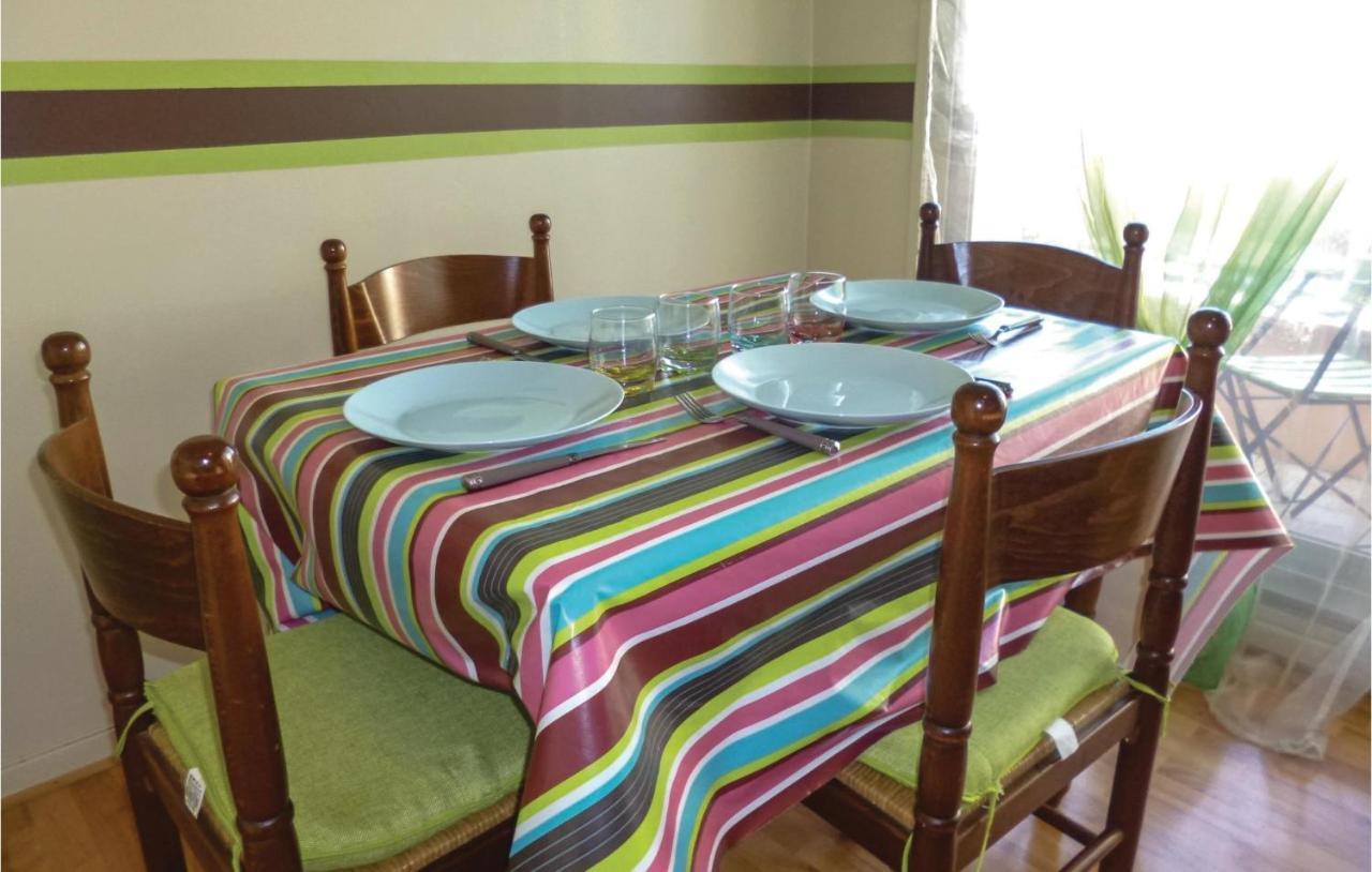 1 Bedroom Nice Apartment In Grandcamp Maisy Εξωτερικό φωτογραφία