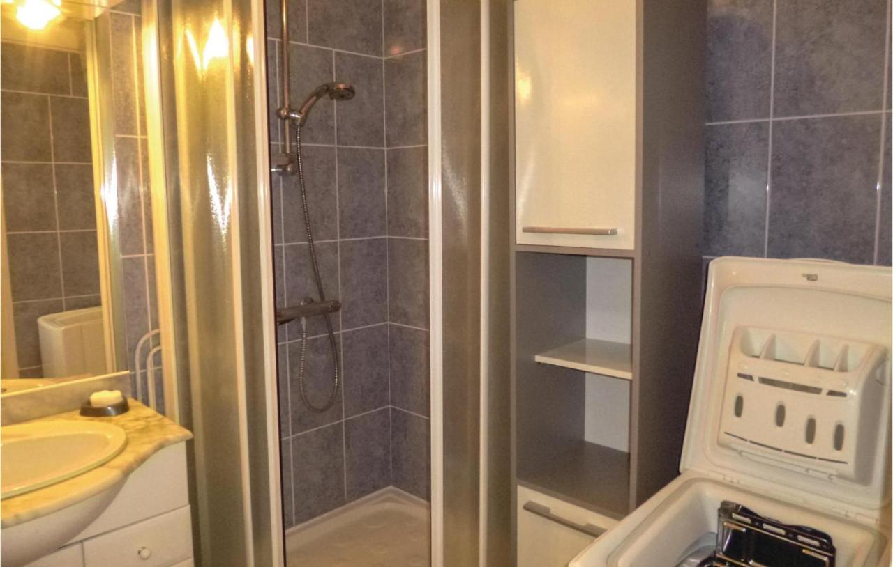 1 Bedroom Nice Apartment In Grandcamp Maisy Εξωτερικό φωτογραφία